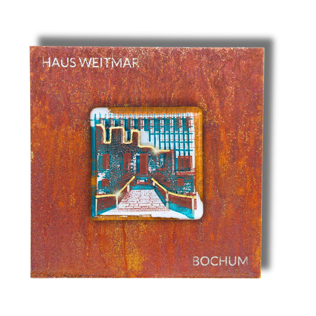 Edition 11/12. Pott Glas Wand-Potträt mit Haus Weitmar-Motiv in Grün. Foto in Schmelzglas auf Roststahl. Quadratisches Format mit Gravur „Haus Weitmar Bochum“.