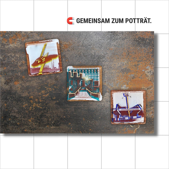 Bochum Edition 11/12. Zeigt drei POTT GLAS Magnet-POTTRÄTS auf einer Roststahl-Magnetwand: Opel-GT-Denkmal in Gelb, Haus Weitmar in Grün und Ruhrstadion in Blau. Hinweis: „Gemeinsam zum Potträt“.