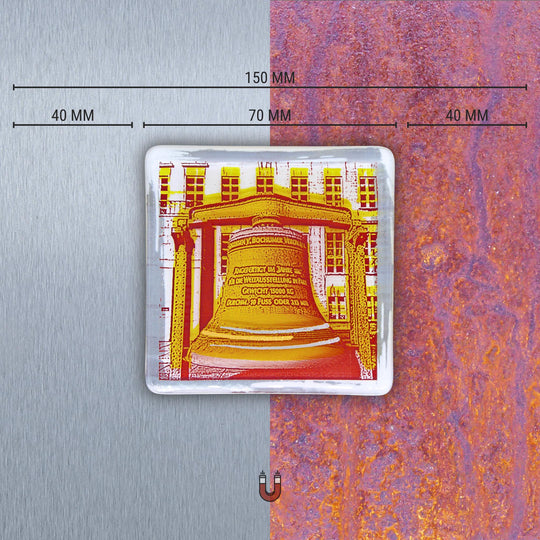 Edition 12/12. Edelstahl oder Roststahl nach Wahl. Pott Glas Wand-Potträt mit Rathausglocke-Motiv in Gelb. Quadratisches Format inkl. Abmessungen.