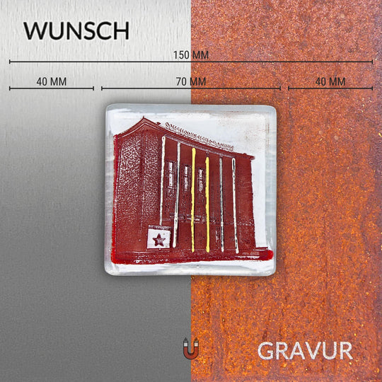 Edition 4/12. Wunschgravur auf Edelstahl oder Roststahl. Pott Glas Wand-Potträt mit Schauspielhaus-Motiv in Rot. Quadratisches Format inkl. Abmessungen.